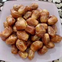 خرما زاهدی