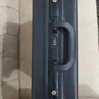 کیف|کیف، کفش، کمربند|ساری, |دیوار