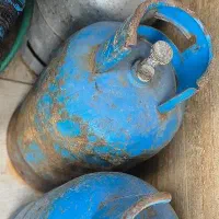 کپسول گاز آبی و خاکستری