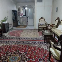 آپارتمان ۹۰متری طبقه +۱ بین جماران ۲۸و۳۰