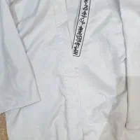 دو دست لباس کاراته، تکواندو و سه رنگ کمربند