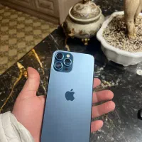 ایفون ۱۲ پرو مکس و اپل واچ سری ۳