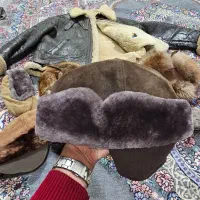 کاپشن بوفالو و کلاه روسی اورجینال|لباس|تهران, خاک سفید|دیوار