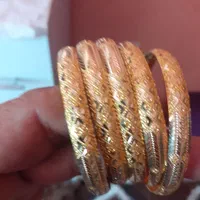 طلا النگو وتکپوش