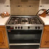 اجاق گاز ۵شعله/فردار تمیز و سالم(تمام استیل،تکسان)