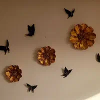 باکس و گل و پروانه دیواری