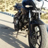 موتور سیکلت ان اس ۲۰۰ مزایده