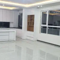 آپارتمان نوساز. لاکچری. غرق نور .شهید روشنی .