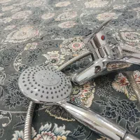 یک عدد شیر حمام
