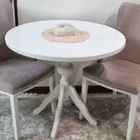 میز گرد سفید ۴ نفره قطر ۹۰ با صندلی