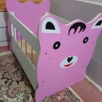 تخت گهواره‌ای نوزاد