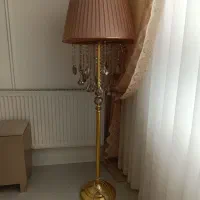 آباژور کنار سالنی