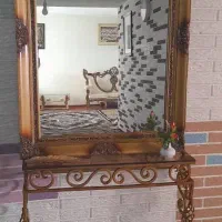 آینه کنسول چوب راش گردوسلطنتی باپایه برنز