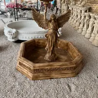 مجسمه فرشته و حیوانات تندیس
