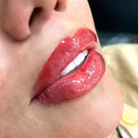 بهترین خدمات تخصصی و رایگان شیدینگ لب و بن مژه
