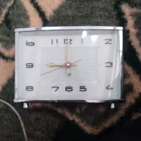 ساعت قدیمی نبزی