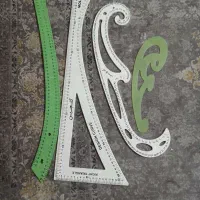 خط کش خیاطی