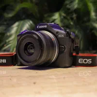 Canon EOS R100