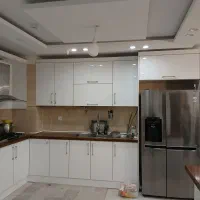 کابینت هایگلاس در حد خیلی نو سینک و هود|آب‌چکان و نظم‌دهنده ظروف|ورامین, شهرک فاطمیه|دیوار