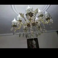یک عدد  لوستر  ده شعله طوقه بزرگ برنزی