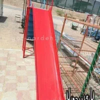 سرسره و تاب بسیار تمییز مخصوص باغ