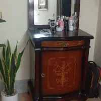 آینه و کنسول کاملا سالم بدون زدگی