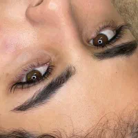 پذیرش مدل مژه در بوشهر،فقط هزینه متریال