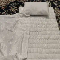 تشک وبالش سبک مسافرتی کوچک