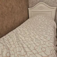 تخت یک نفره چوب و میز تحریر