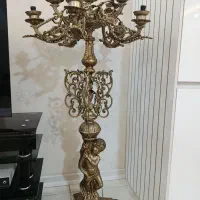 دو عدد لوستر کنار سالنی مناسب برای تالار سالن...