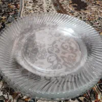 بشقاب بلور تمیز بدون خط و خوش و بدون شکستگی