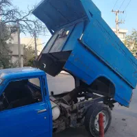 جمع آوری خاک نخاله و غیره با نیسان کمپرسی