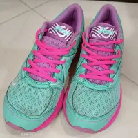 کتونی برند آسیکس سایز 37