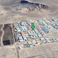 زمین کارگاهی شهرک صنعتی بزرگ اصفهان سوله نیم‌ساخته