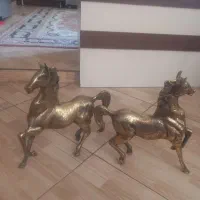 دوعدداسب برنزی
