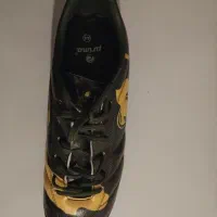 کفش فوتبال پریما۲۰۲۳بسیار تمیز|کیف، کفش، کمربند|میانه, |دیوار