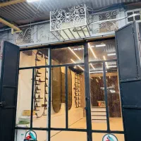 مغازه کفش و بوتیک