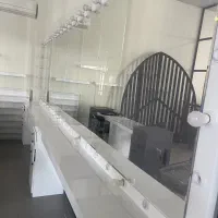 اینه کنسول میکاپ+دو عدد میز ناخن|آرایشگاه و سالن‌های زیبایی|ساری, |دیوار