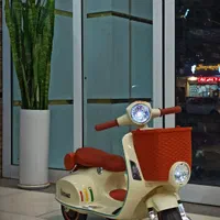 موتور شارژی وسپا سبد دار (اقساط)|اسباب‌بازی بچه|ایلام, |دیوار