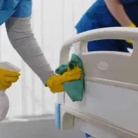 استخدام نیروی خدمات و نظافت آقا در بیمارستان