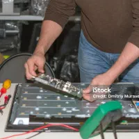 تعمیرات تلویزیون در محل با ضمانت کتبی|تلویزیون و پروژکتور|مشهد, وکیل‌آباد|دیوار