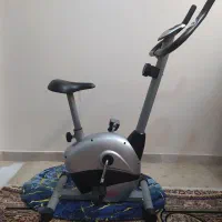 دوچرخه ثابت خانگی در حد نو