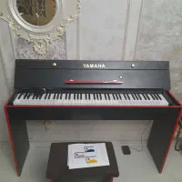 پیانو دیجیتال درحد