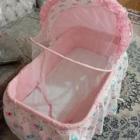 تخت خواب گهواره|تخت و صندلی بچه|شیراز, شهرک گلها|دیوار