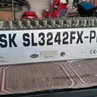 میکسر بهرینگر آلمانی مدل sl3242 جفت افکت
