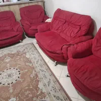 کاناپه ۶ نفره قرمز مجانی|مبلمان خانگی و میز عسلی|تهران, سبلان (لشگر)|دیوار