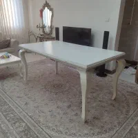 میز نهار خوری شش نفره سفید رنگ با دوتا صندلی