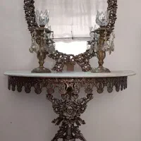 آینه و شمعدان برنجی