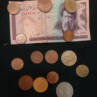 تعدادی سکه خارجی قدیمی سال ۲۰۰۲