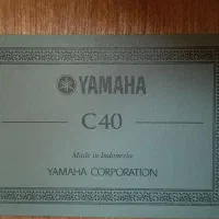 گیتار یاماها c40